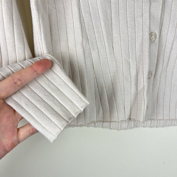 Abercrombie & Fitch Soft AF Cream V-Neck Slim Cardigan Sweater - Picture 3 of 6